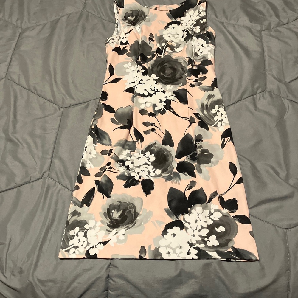 Size 6 connected apparel, pink with gray and white flowers